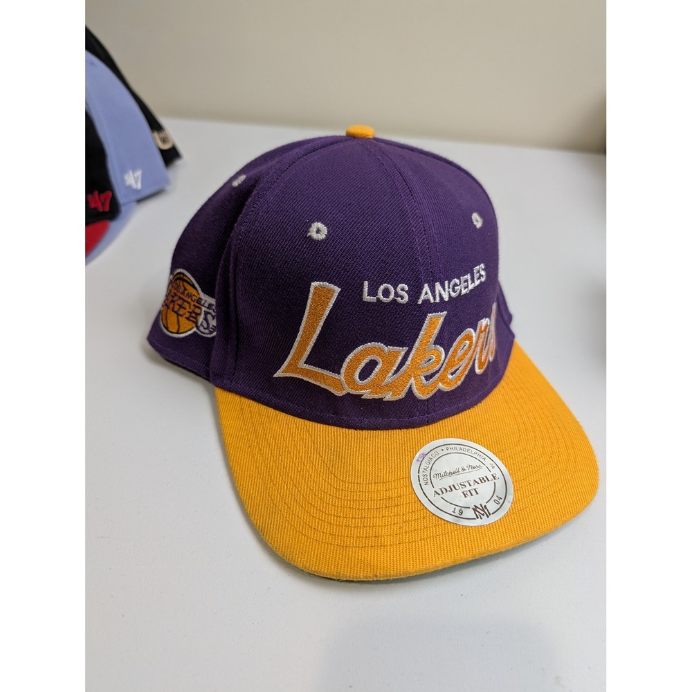 Mitchell & Ness‎ Lakers Snapback Hat Mens OSFA Purple Gold Corduroy NBA Cap